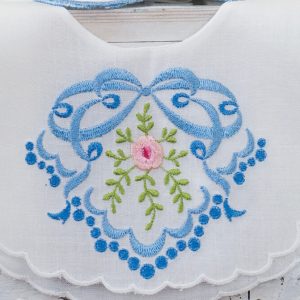 2011 Bonnet, Booties & Bib Project